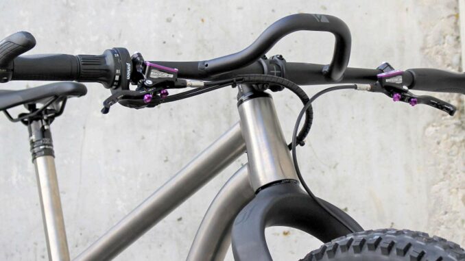 Farr turns up alloy Aero Drop & Aero MTB bars for more hand positions on & off road, plus Headspace ST
